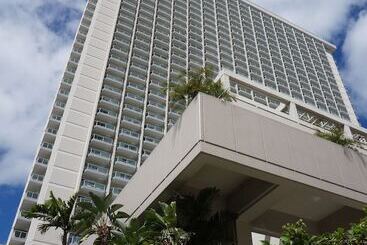 Отель Lsi Resorts At Ala Moana