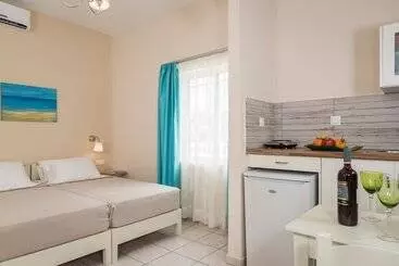 Apartahotel Hermes Beach Front