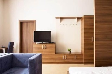 פונדק & Pivovar černý Orel