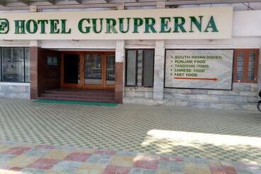 בית מלון כפרי Guruprerna Beacon Resort Dwarka