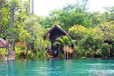 Kinaara Resort & Spa