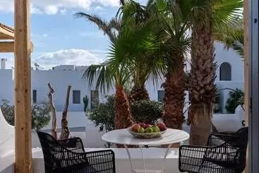 アパートホテル Ariti Seaside Residence