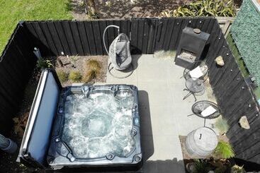 Springfield Motel And Lodge