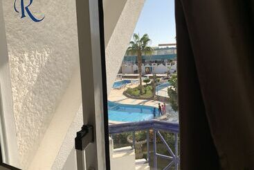 فندق Regency Royal Hills