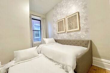 公寓式酒店  The Warhola Bloomfield