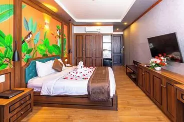 هتل Jade Scene