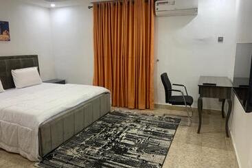 Weena Hotel & Resort