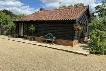 별장 Brundish, Suffolk Barn, 2 Bed Idyllic 6 Acres