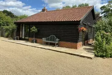 Casa Rural Brundish, Suffolk Barn, 2 Bed Idyllic 6 Acres
