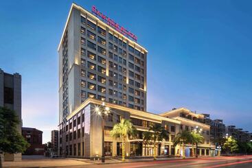 فندق Ramada Plaza By Wyndham Poyang