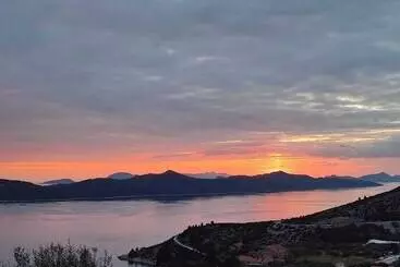 کلبه House Lillla