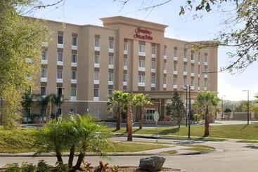 酒店 Hampton Inn & Suites Deland