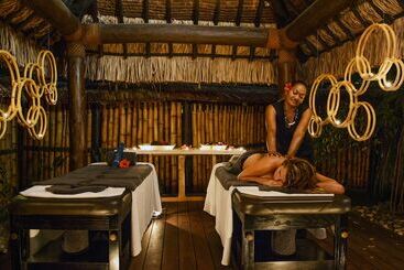 ホテル Nanuku Resort Fiji