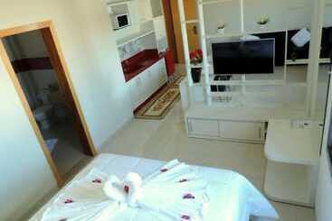 Hotel Pequeno Mundo Ii