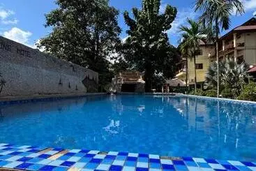 Vang Vieng Hana River View Hotel & Travel