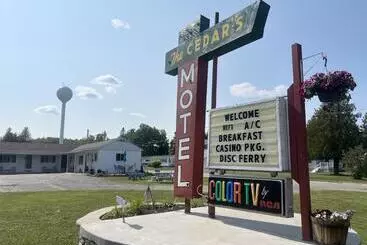 Cedars Motel
