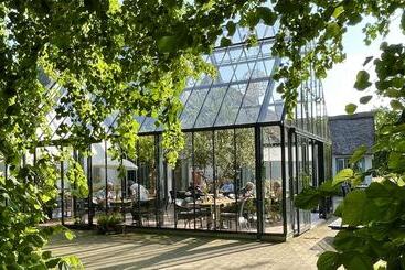 østergård Kulter Bed & Breakfast