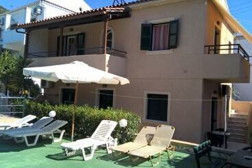 호텔 Corfu Dream Holidays