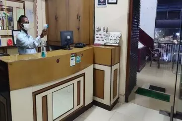 Goroomgo Hotel Good Luck Raipur