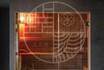 Raveevan Hotel Santidham