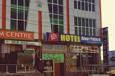 هتل River Palace