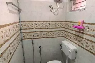 Hotelli Sri Mahalakshmi Deluxe Lodge