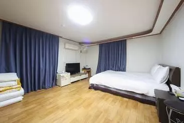 Motel Gangjin Buseong Park