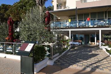 بنسيون Vila Oxinn