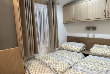 Charming 5 Beds Caravan In Beautiful Seton Sands