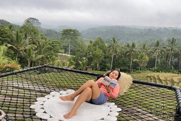 فندق Kts Kubu Tepi Sawah