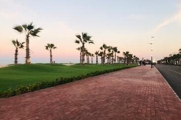 پانسیون Porto Said Chalets Your Coastal Sanctuary