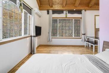 Yeosu Supsokae Pension