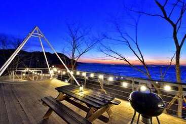 Pohang Glampingaen And Caravan Pension