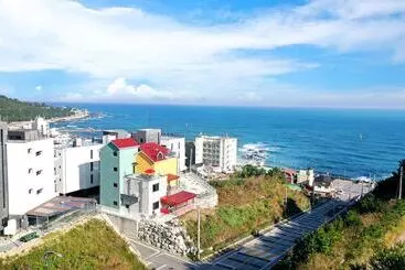 Donghae Red Roof Pension