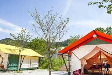 Geochang Glamping Pension