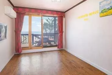 Taean Pension Wave