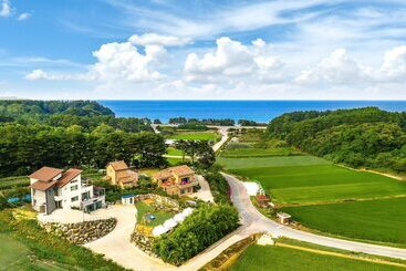 Yangyang Slowstay Pension