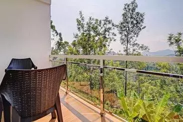 Pension Treebo Wanderlust Residency With Mountain View