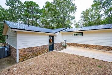 بيت ريفى Sugar Hill Newly Remodeled Includes Fully Supplied Kitchen And Hot Tub By Redawning