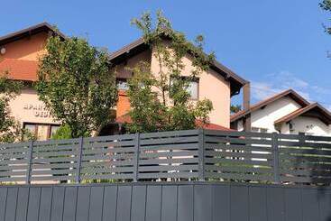 پانسیون Apartmani Denis