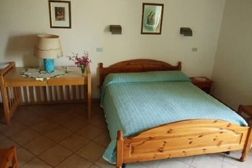 Hotel A Sena Runcatini