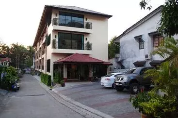 Hotel Baan Kata Maytha