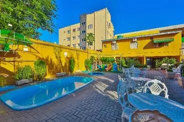 هتل E Pousada Caroline