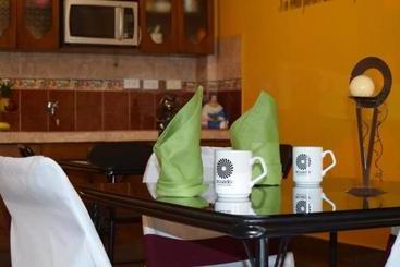 Hotel Miguel Angel Terminal Quitumbe