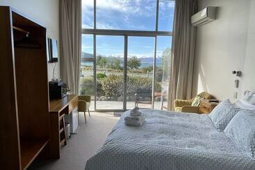 Otel Three Rivers Lodge