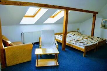 بنسيون Ubytovanie Zencuch