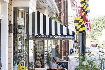 مبيت وإفطار Inn At Horn Point