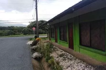 ペンション Brisas Del Tenorio