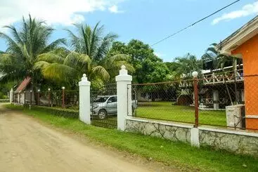 هتل Chalet Castillo