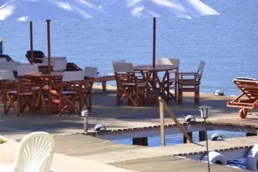 Mökkimajoitus Cabaña Encanto Rapel